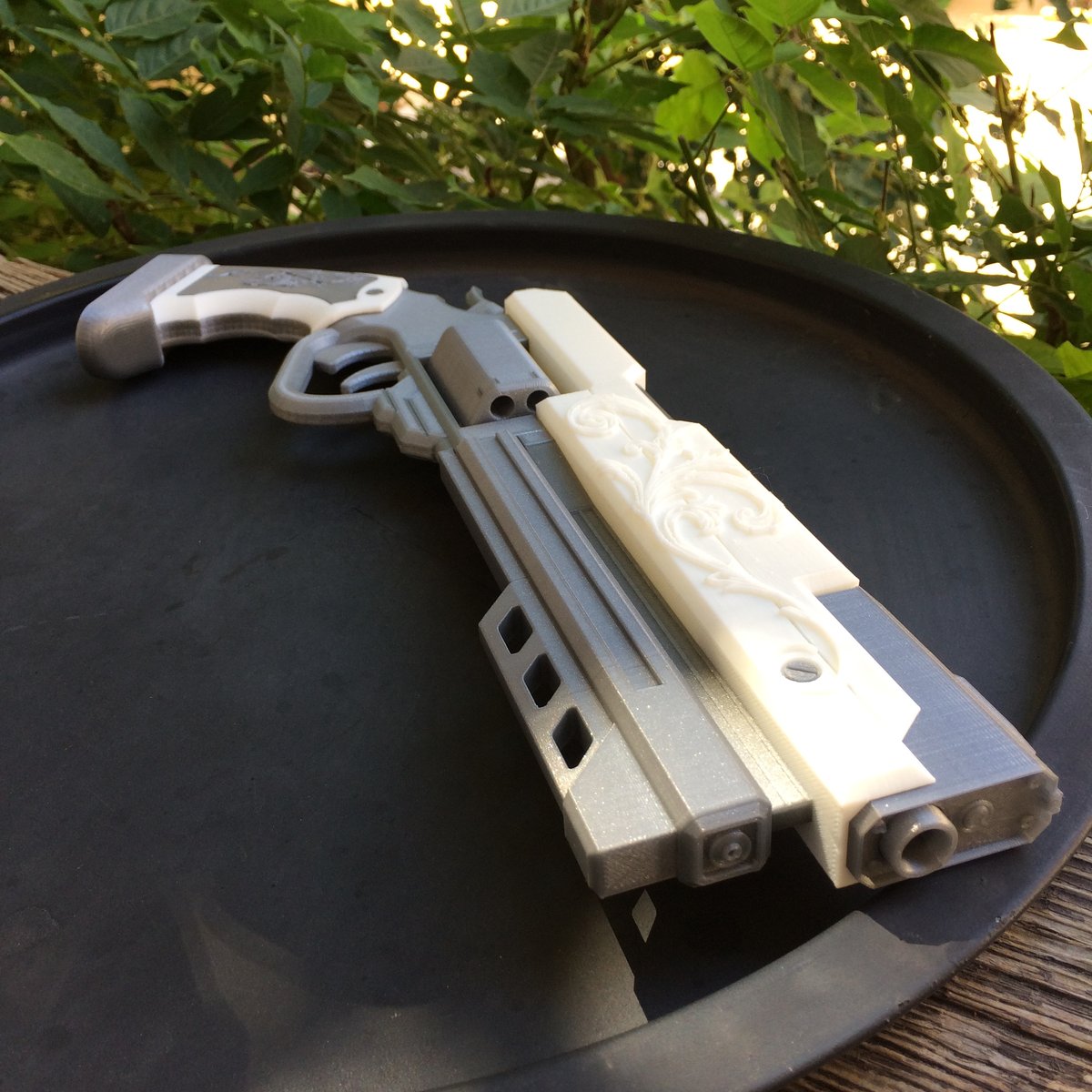 Image of James Ironwood's Revolver from RWBY (3D Printed)