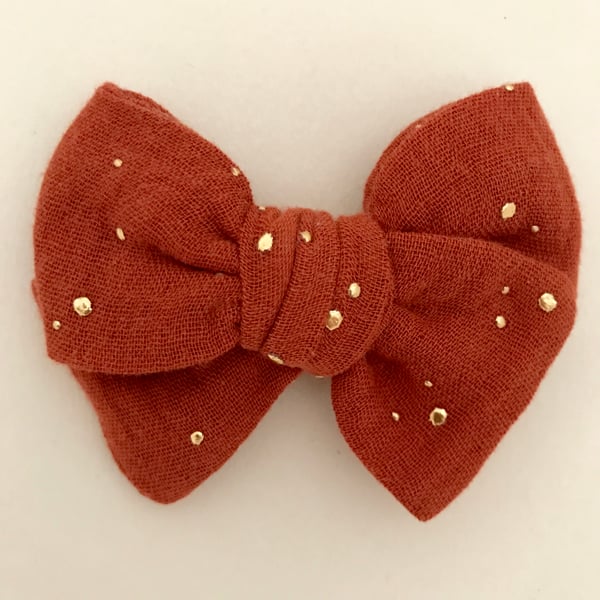 Image of Barrette double gaze noisette pois dorés