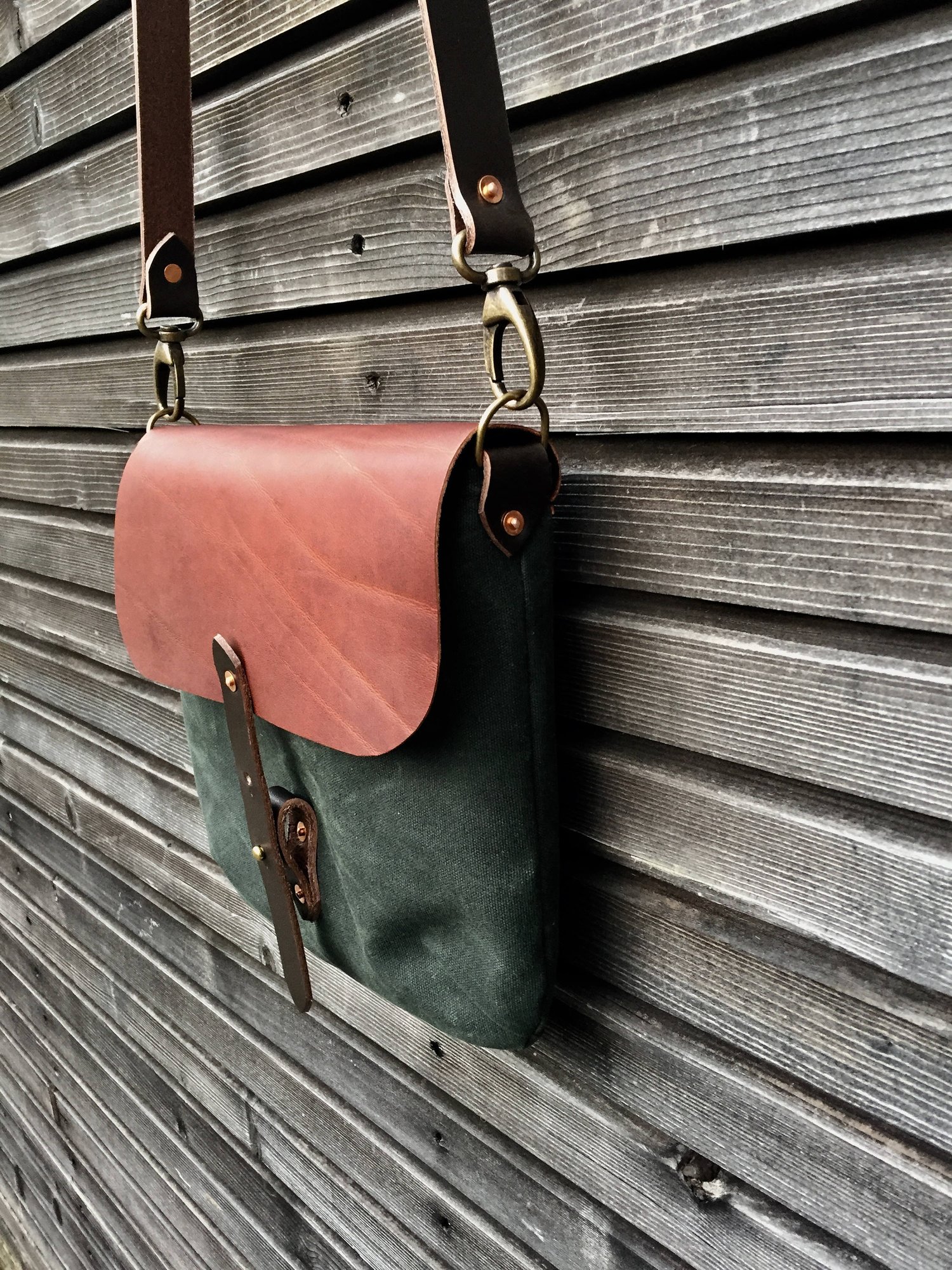 Satchel in waxed canvas day bag small messenger bag Musette COLLECTION ...