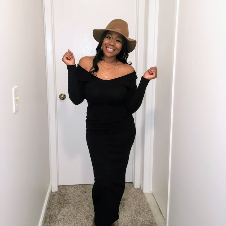 Deep V Sweetheart Dress Image 4