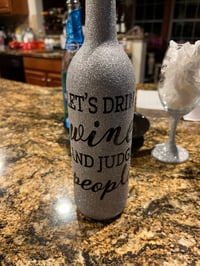 Image 3 of Glitter wine bottle and wine glass set