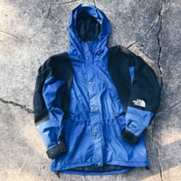 Original 90’s North Face Mountain Light Jacket.