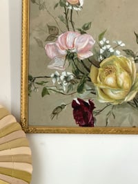 Image 3 of Ancienne gouache aux roses, cadre doré