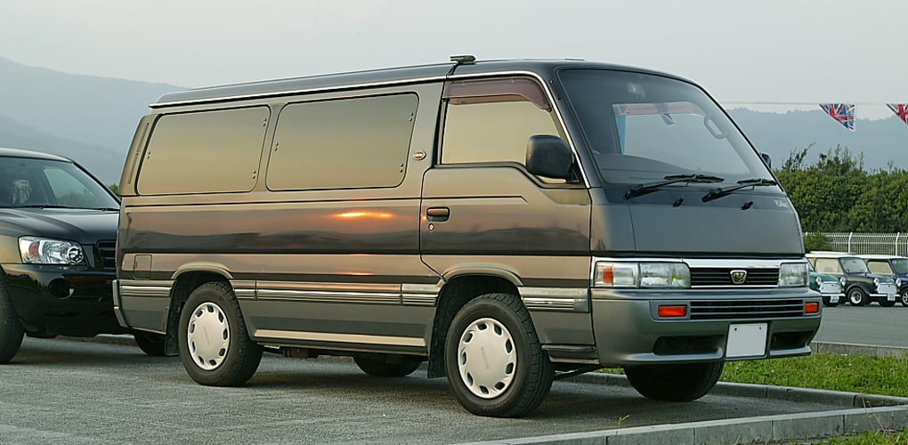 Nissan caravan e24