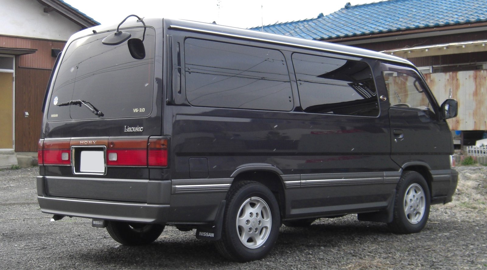 1990 nissan caravan