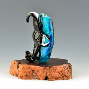 Image of XXL. Swimming Manta Ray - Glass Sculpture Bead