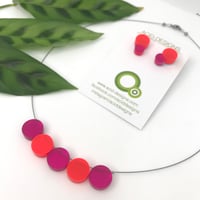 Image 2 of Náhrdelník Circle fuksiová - fluorescentní oranžová 