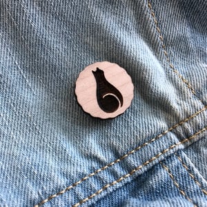 Image of Cat Wood Pin (Maple)