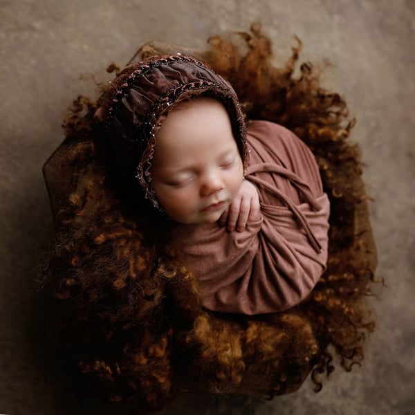 Image of Round Curly Felted Blanket - CHOCOLATE DREAM