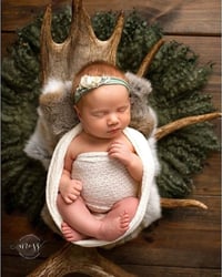 Image 3 of   Round Curly Blanket - Forest Green