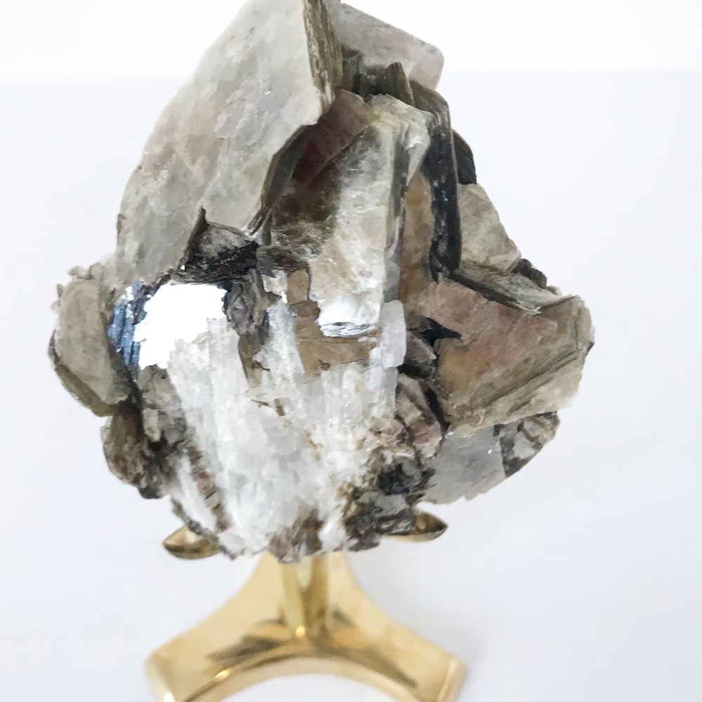 Image of Mica/Quartz no.76 + Brass Stand