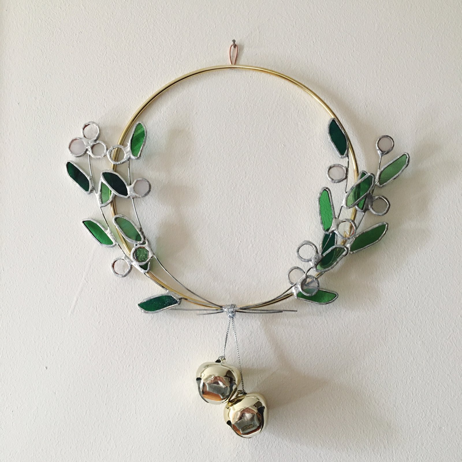 Mistletoe Wreath / ABJ glassworks