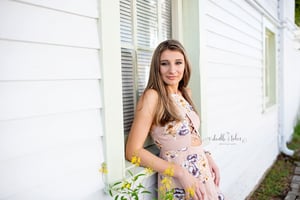 Image of Senior Session Black Friday Sale