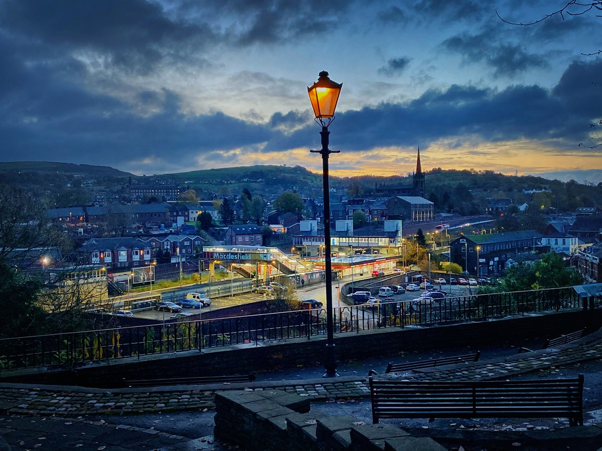 Image of MACCLESFIELD STATION FROM SPARROW PARK