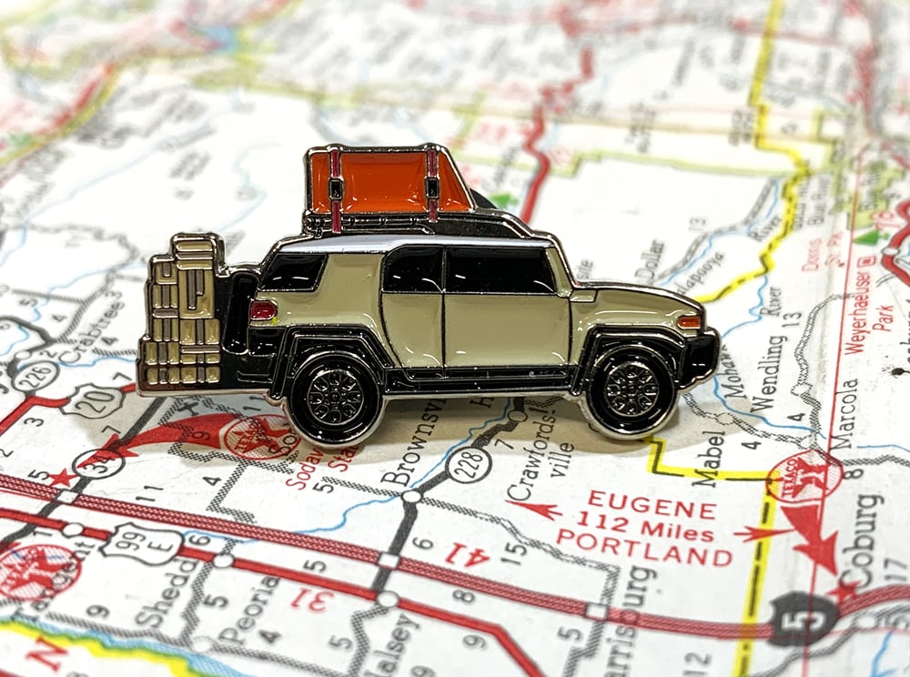 "LANDLAND Mobile Transport" FJ Cruiser Enamel Pins