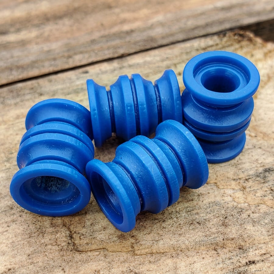 Image of *1 Per Person* Large Blue G10