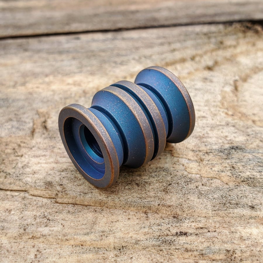 Image of Large Marino Titanium