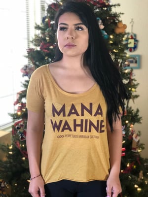 Image of Mana Wahine Women's Shirt (antique gold)