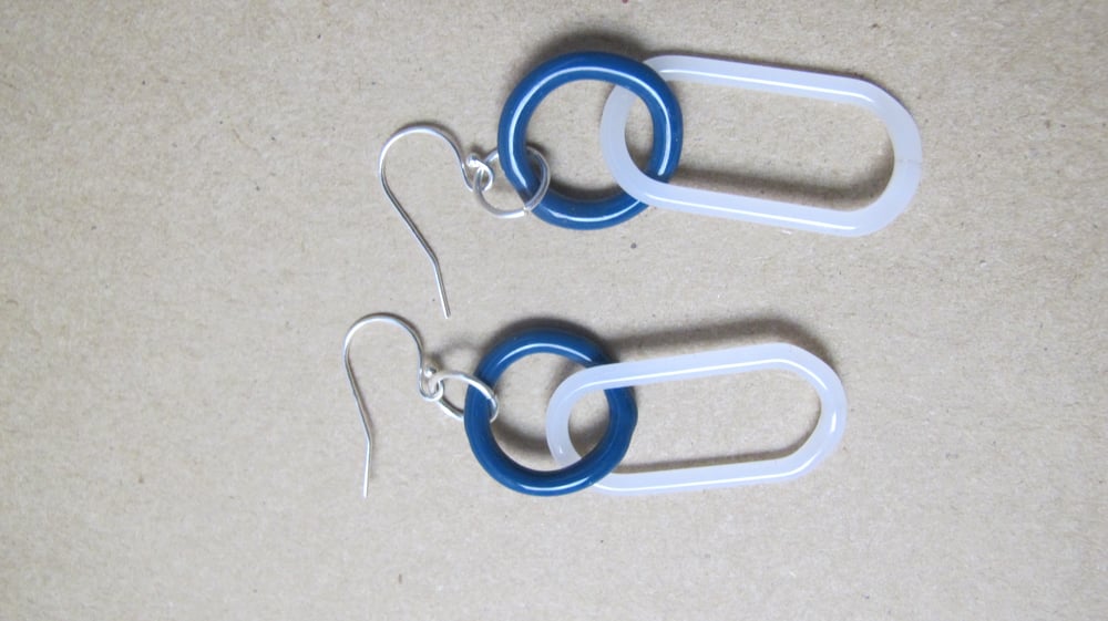 Image of blue raz and milk double link earrings (o0)