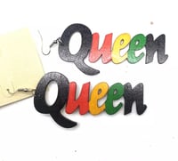Awesome Queen earrings 