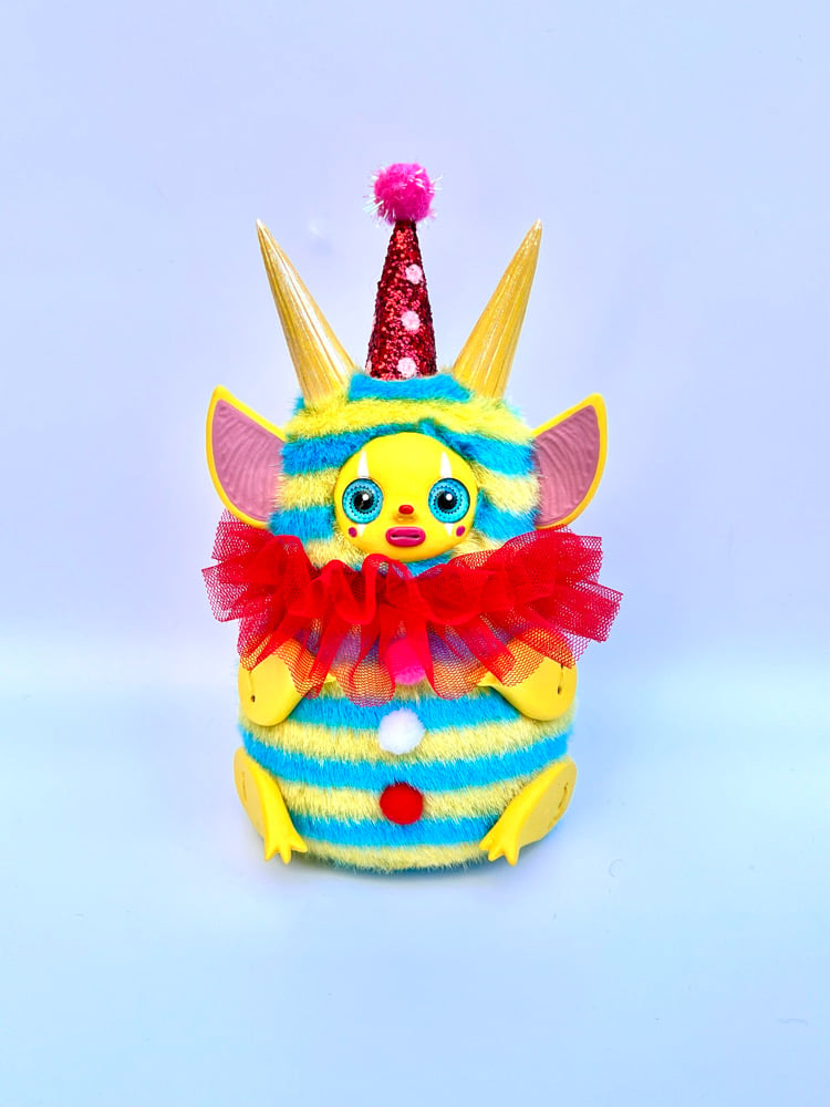 Blue and yellow Clown