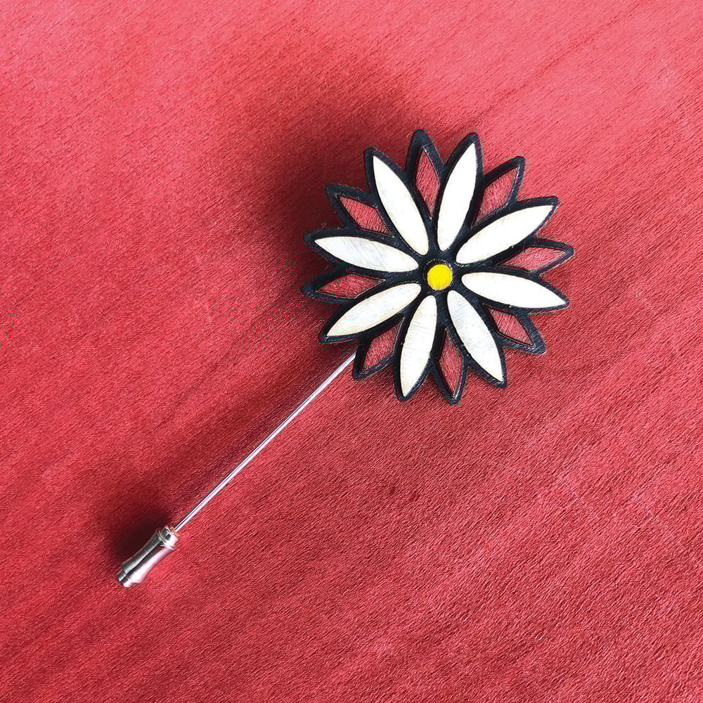 Image of Daisy Wood Lapel Pin