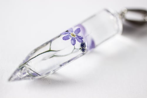 Image of Purple Forget-Me-Not (Myosotis sylvatica) - Small Crystalline Necklace #1