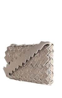 Image 3 of Nahua clutch in pelle argento