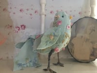 Image 1 of Blue le petit oiseau en broderie au ruban