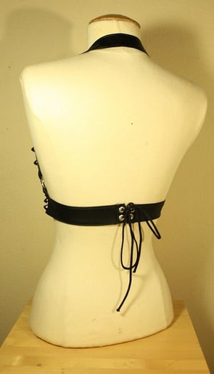 Image of "SANDRA" harness