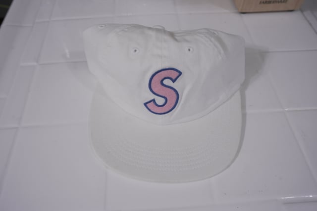 Image of Supreme - Felt 'S' Logo Hat - White
