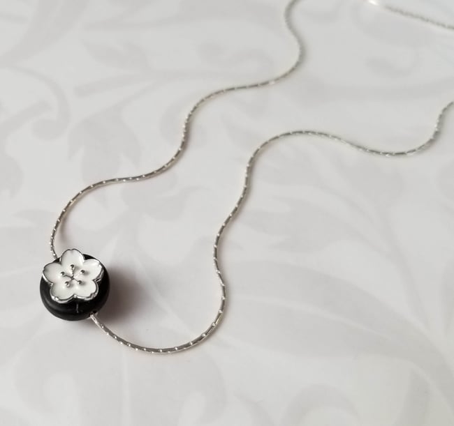Black + White Flower Necklace