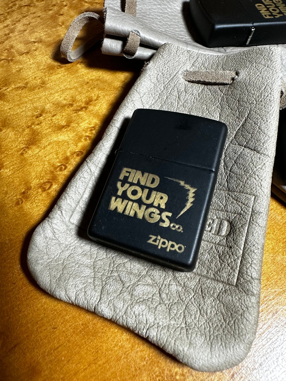 Wings Zippo