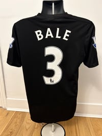 Image 10 of PRE ORDER: Tottenham “BALE 3” 2011/12 Third Shirt + patches (S)