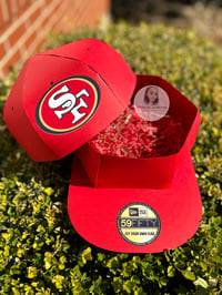 Image 2 of Baseball cap gift box 🧢