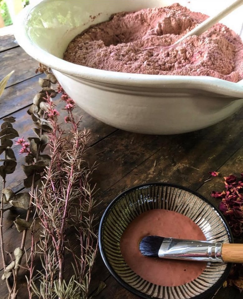 Image of Rose, Sandalwood & Coconut Powder Face Mask 
