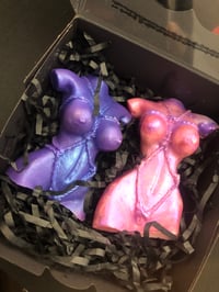 Iridescent Bondage