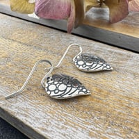 Image 3 of Heart vine Earrings - Corvina