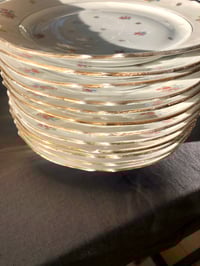Image 4 of Service 6 assiettes fleurettes 