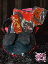 Image 2 of Bunnicula Easterween Basket