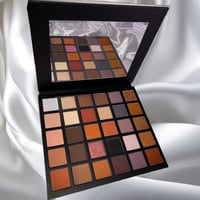 Image 5 of Bold ‘n Nude Eyeshadow Palette 