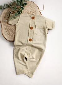 Image 2 of Photoshooting romper Lorenzo | sleeves | cold beige | sitter boys | 12 months
