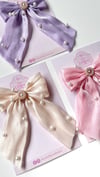 Pearl iridescent Maxi Bows