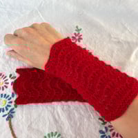 Image 1 of Shetland  or Shetland Lambswool Lace Wrist Warmers