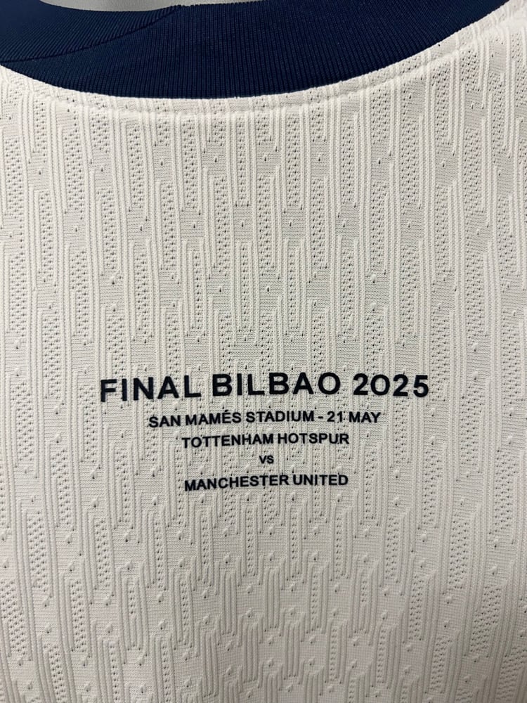 Image of Tottenham Hotspur “BERGVALL 15” Vaporknit 2024/25 Home Europa Final Shirt (M)