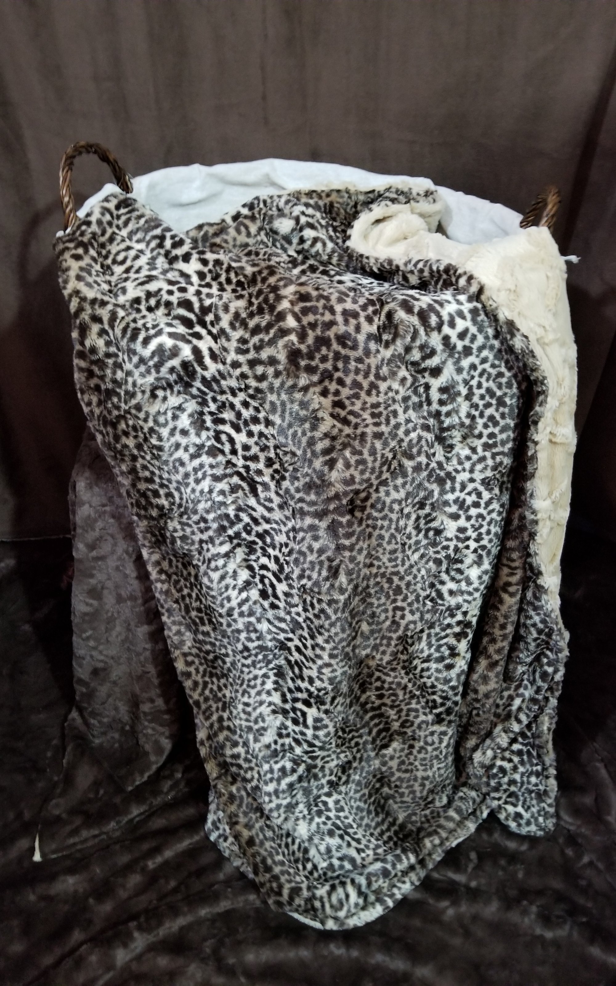 plush cheetah blanket