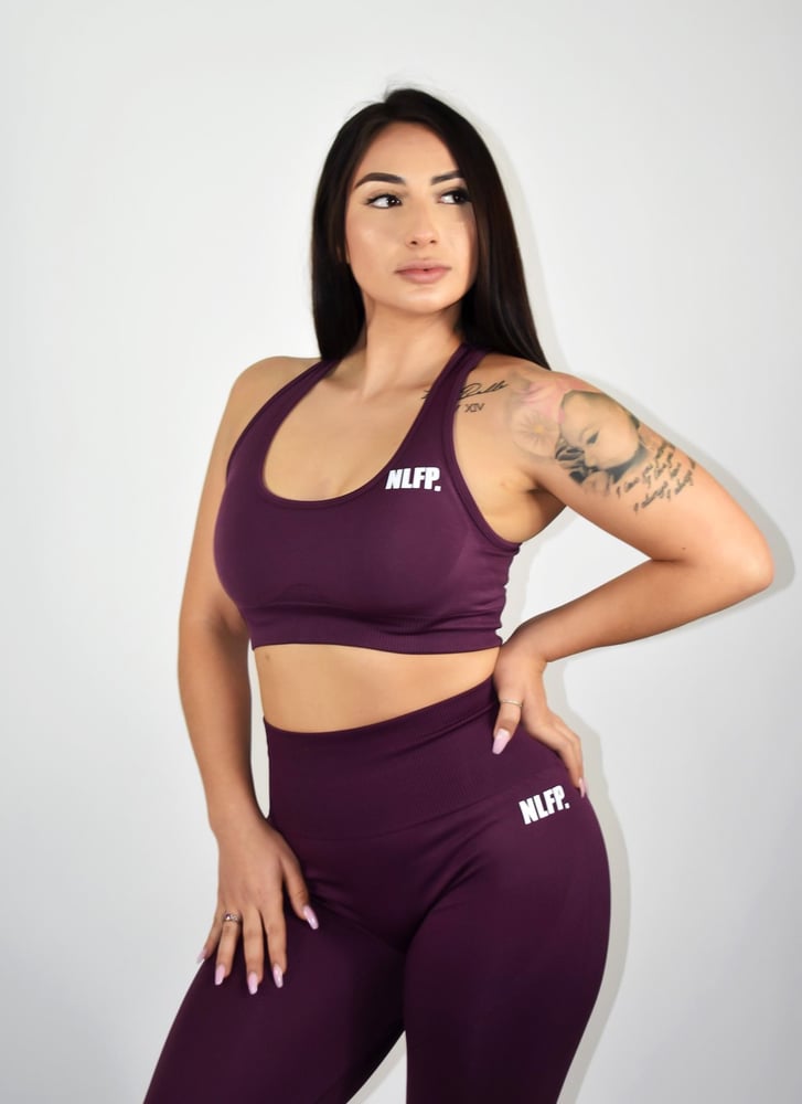 Image of VICTORIA SEAMLESS SPORT BRA DARK PURPLE