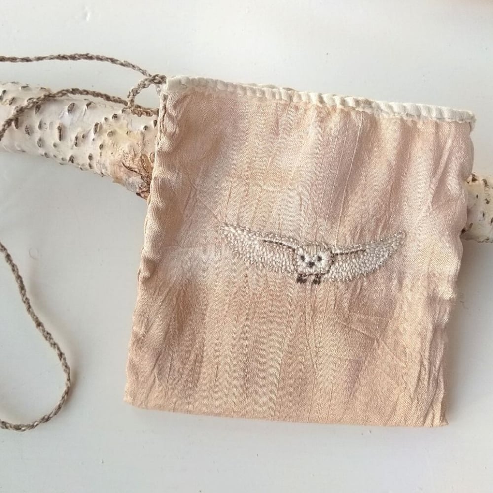 Image of Your spirit animal (+ optional: silk medicinebag with your spirit animal)