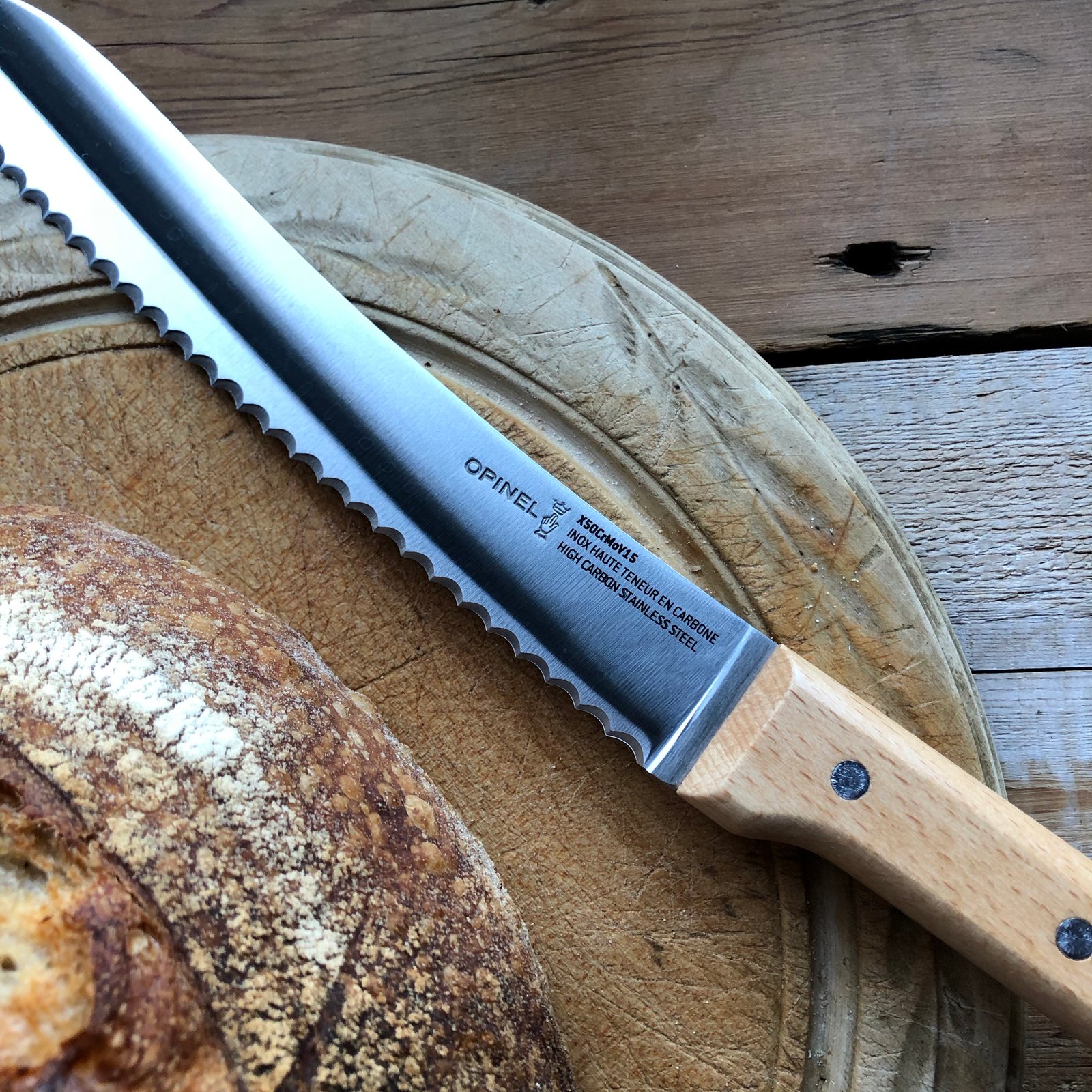 Opinel bread store knife