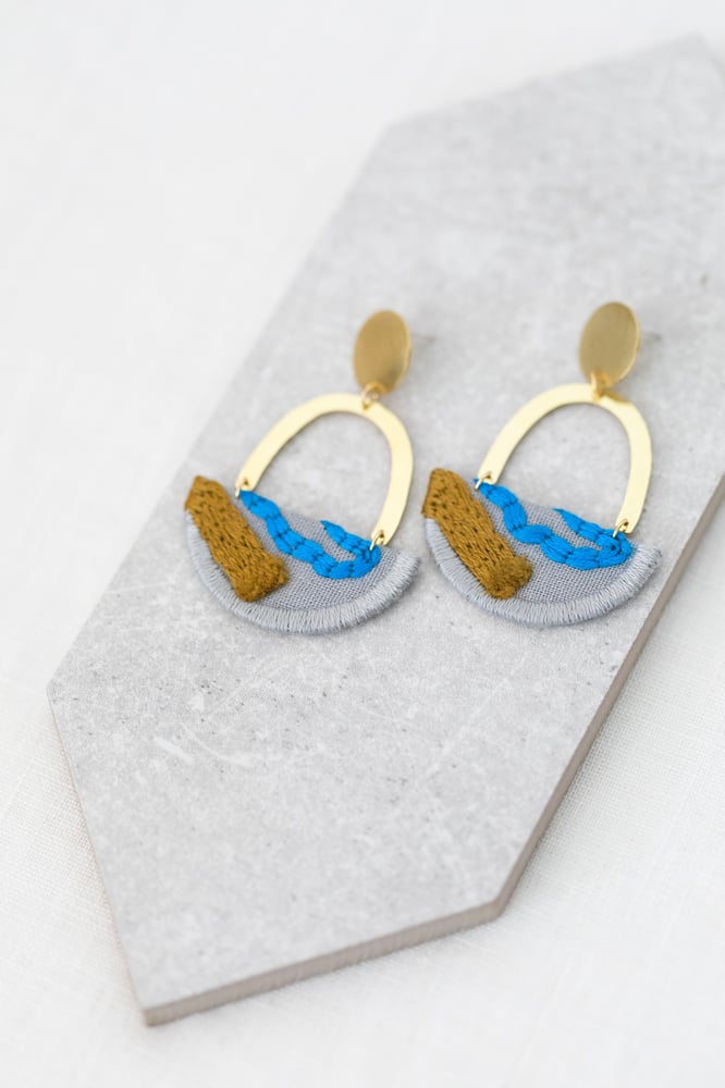 Image of OLSEN earrings in Grey with Olive and Bright Blue